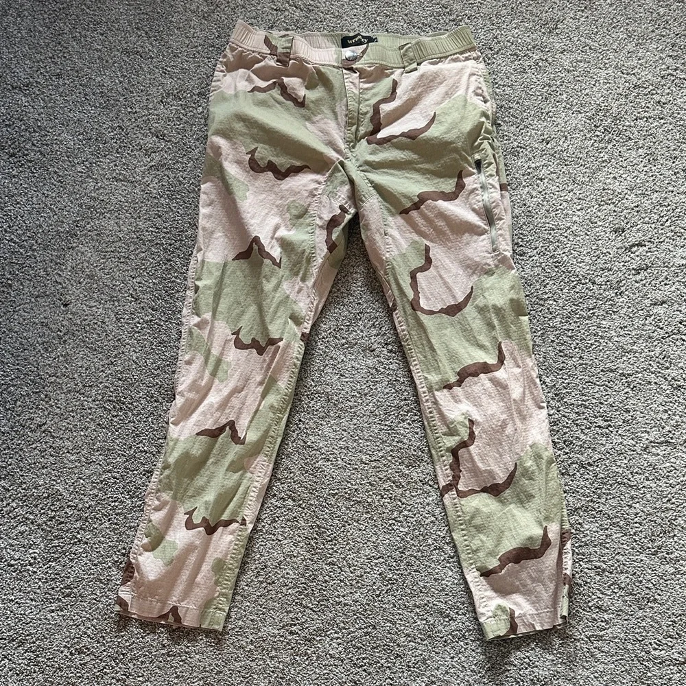 Men's Desert Camo Cargo Pants - Green Tan Brown - Picture 1 of 4